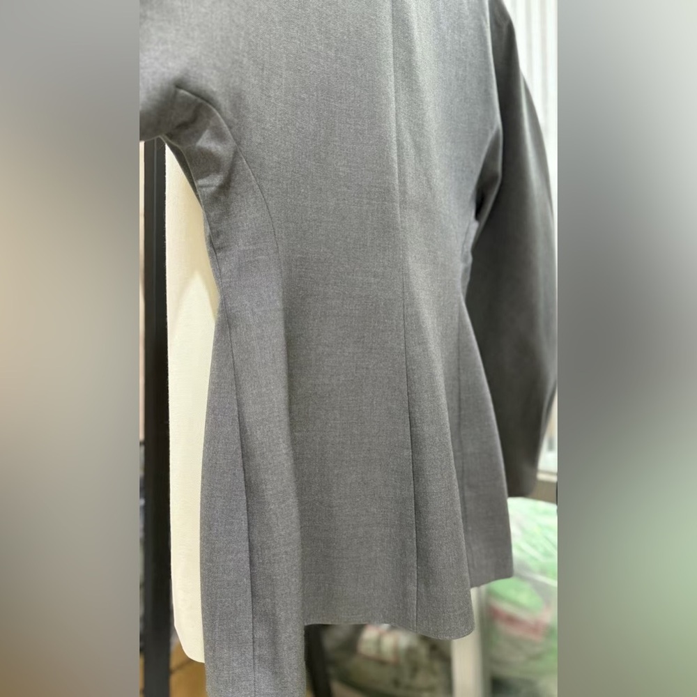 Helsa The Curvilinear Blazer in Charcoal 
Gray Double-Breasted Suit - Picture 10 of 11